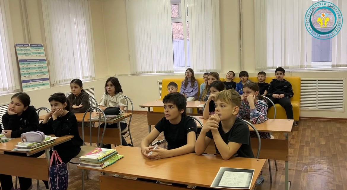«Выжил! Выстоял! Не сдался Ленинград!»: классный час в память о блокаде